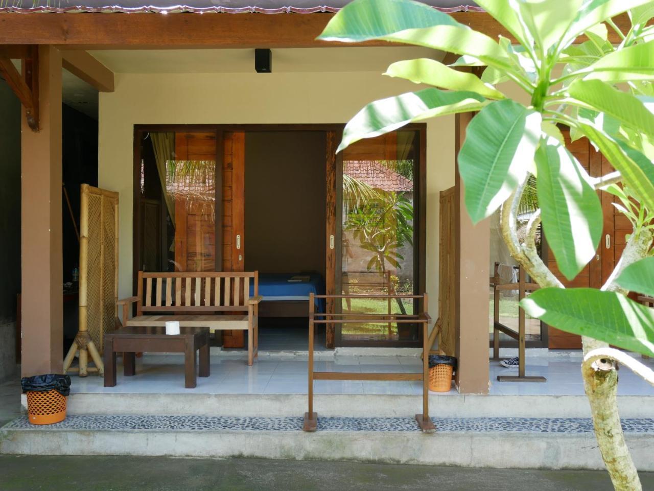 Asoka Homestay Senggigi Buitenkant foto